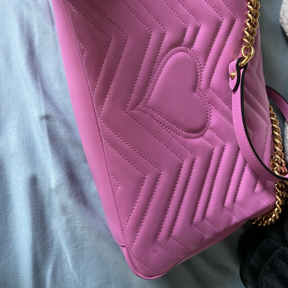 Gucci GG Marmont Matelasse crossbody bag - Picture 4 of 11